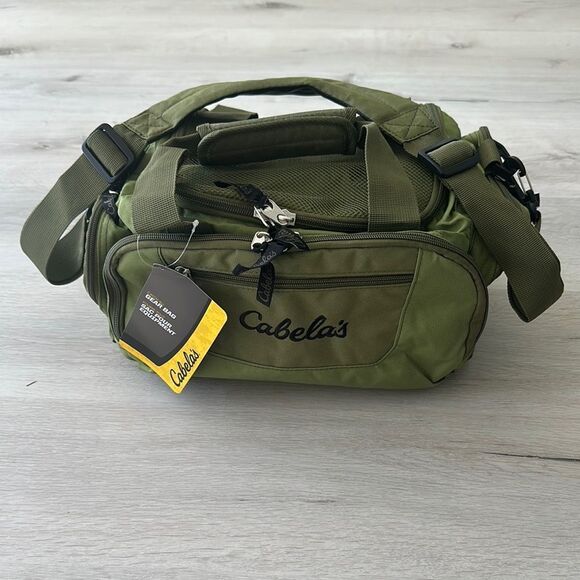 Cabela’s Catch All Gear Bag Green OS NWT - Picture 1 of 7